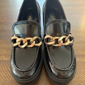 Guess Women's Shoes Size 8.5 Black Hillford Chunky Loafer with Gold Chain